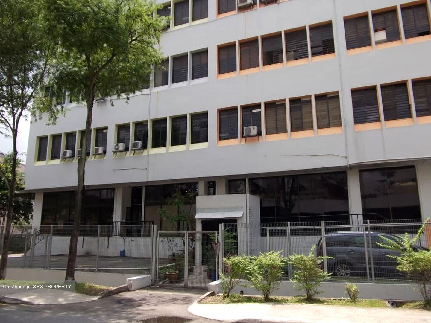 Hillview Warehouse (D23), Factory #568313681